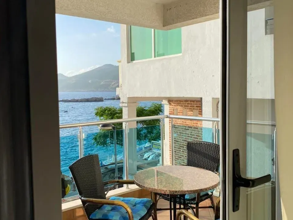 Rent, one bedroom apartment, 56m², Dobra Voda, Budva