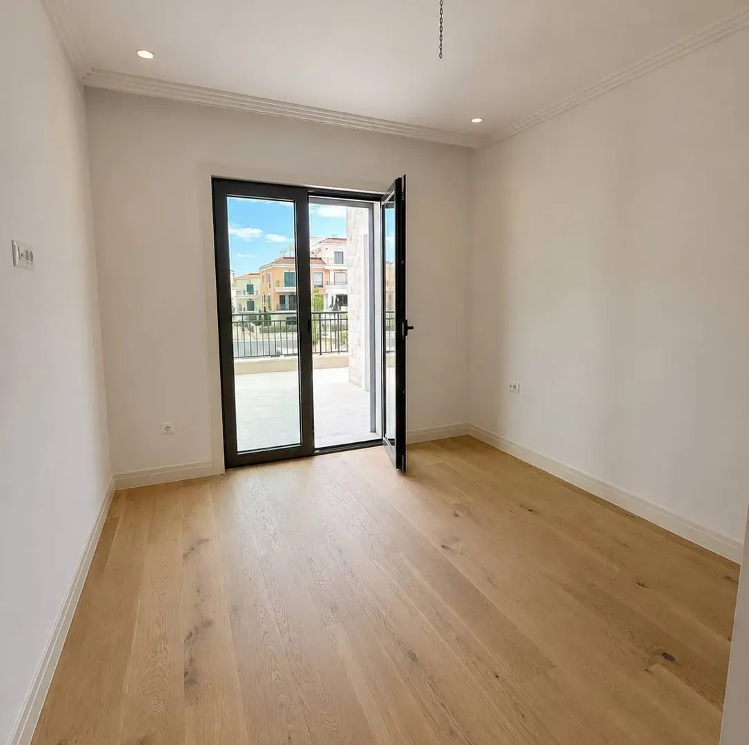 Prodaja, dvosoban stan, 90m², Luštica Bay, Tivat