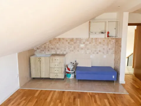 Prodaja, jednosoban stan, 42m², Ljubović, Podgorica - image 8