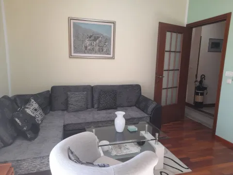 Rent, two bedroom apartment, 80m², City Kvart, Podgorica - image 4