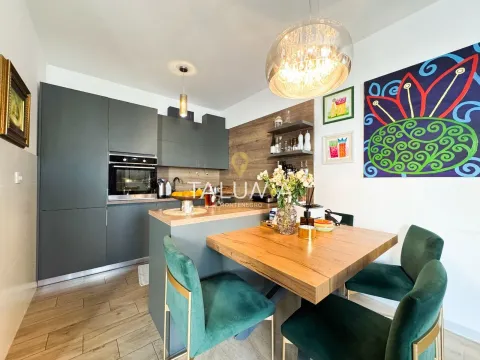 Sale, two bedroom apartment, 63m², Blok 9, Podgorica - image 2