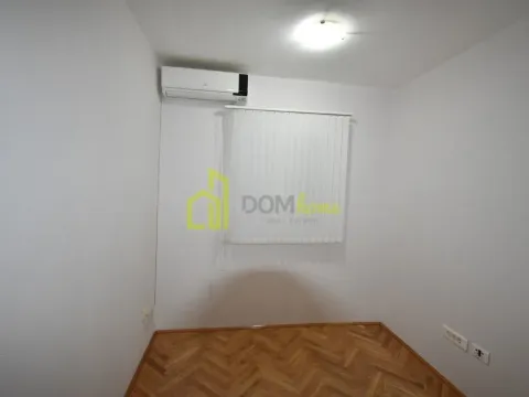 Izdavanje, poslovni prostor, 200m², Tološi, Podgorica - image 11