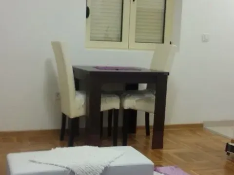 Izdavanje, trosoban stan, 30m², Zabjelo, Podgorica - image 7