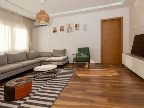 Sale, three bedroom apartment, 89m², Autobuska stanica, Podgorica - image 2