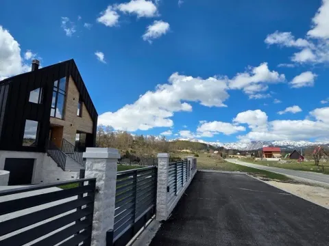 Sale, house, 170m², Borje, Žabljak - image 4