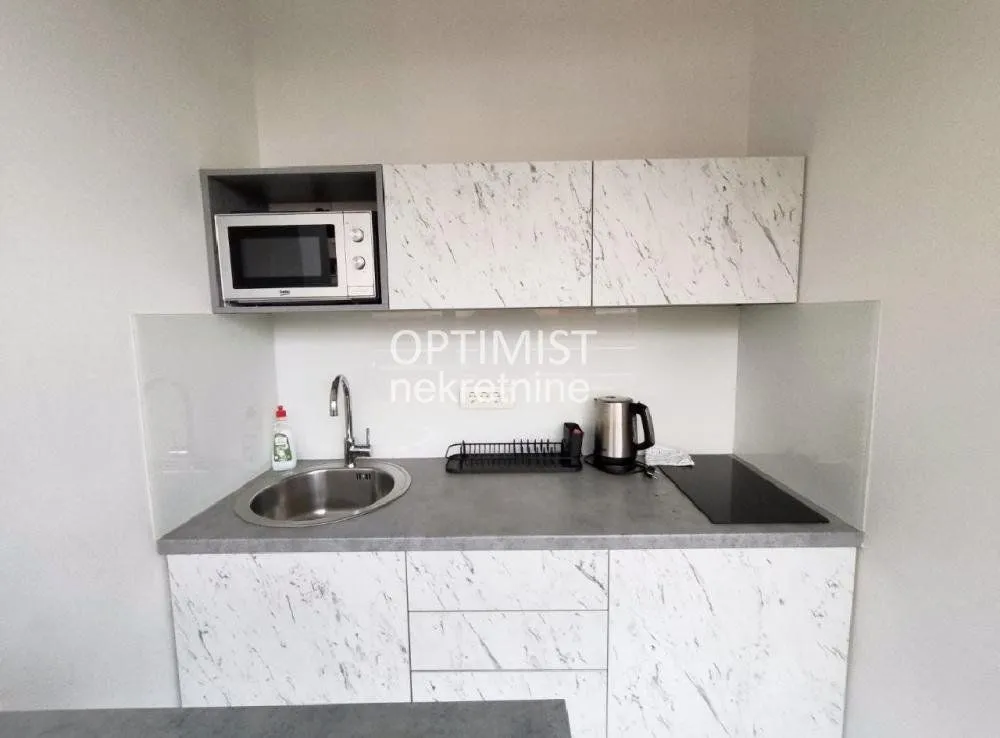 Prodaja, četvorosoban stan, 109m², Stari Grad, Beograd
