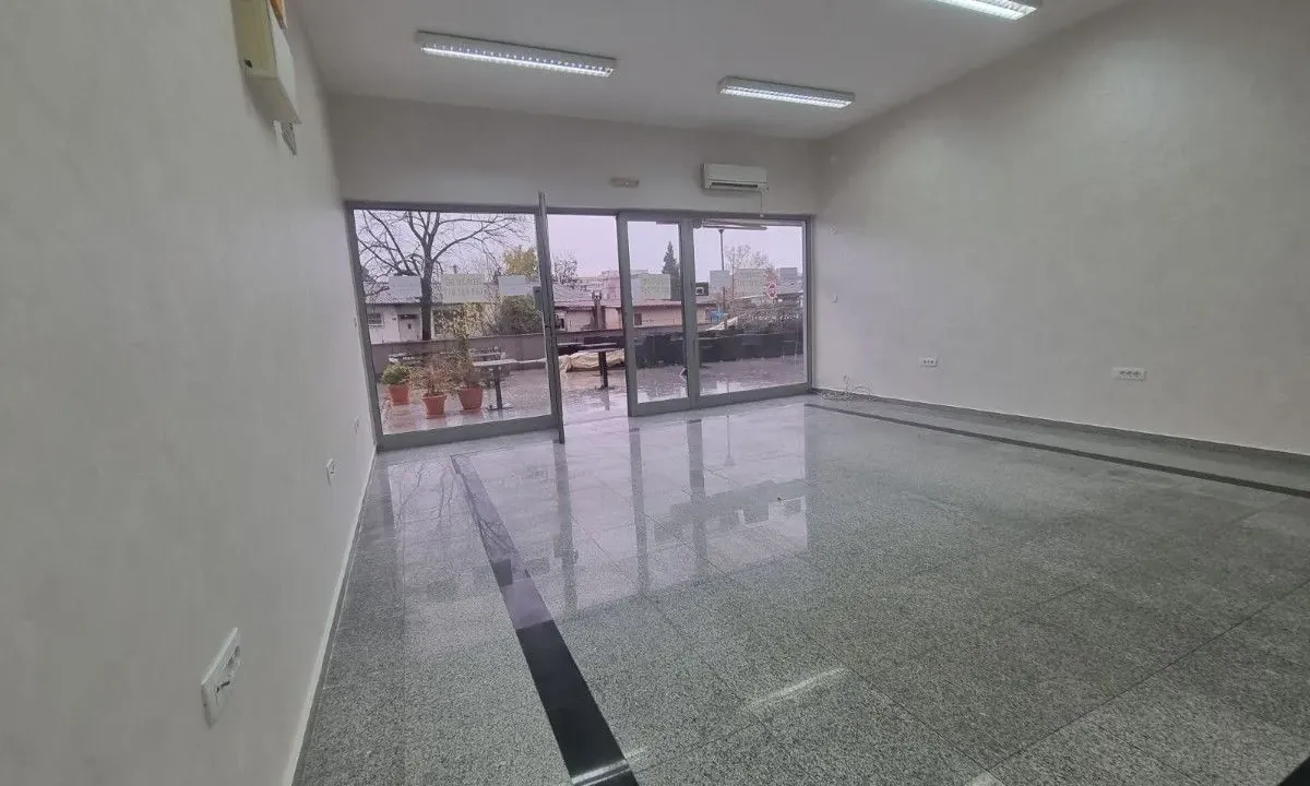 Sale, office space, 43m², Stari Aerodrom, Podgorica