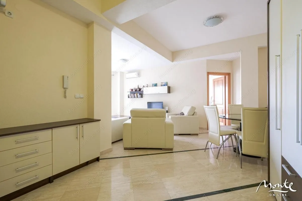 Prodaja, jednosoban stan, 64m², Igalo, Herceg Novi