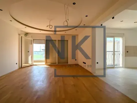 Prodaja, trosoban stan, 112m², Stari Aerodrom, Podgorica