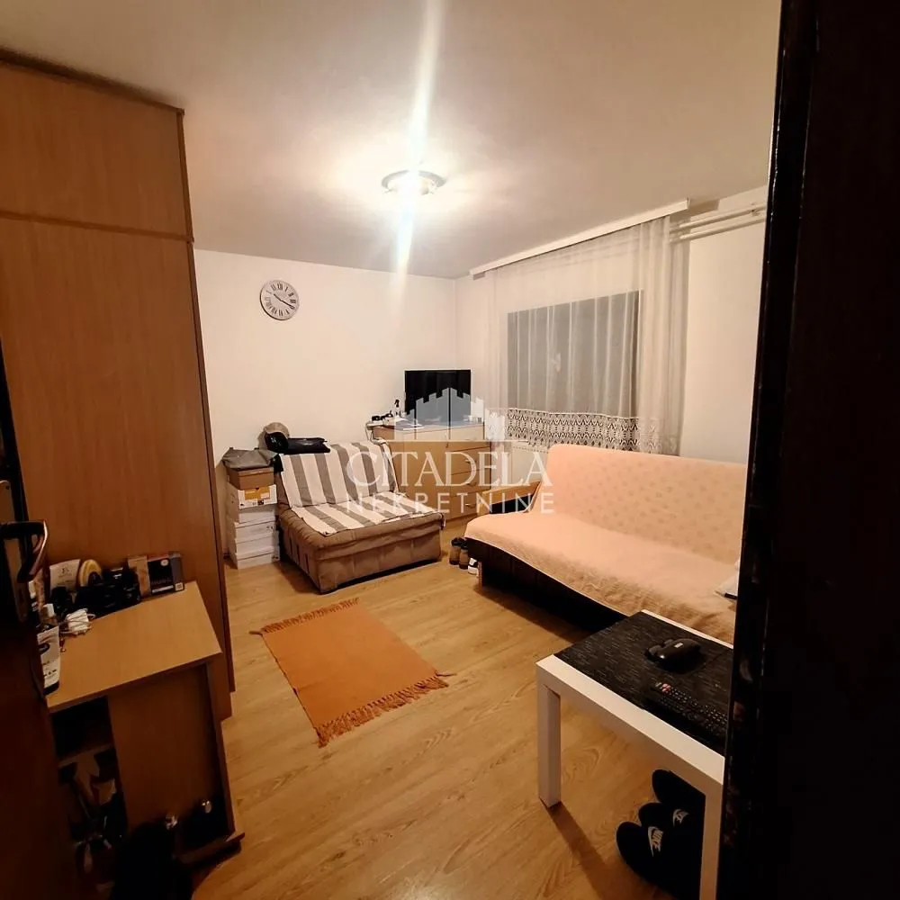 Izdavanje, jednosoban stan, 30m², Banovo Brdo, Beograd