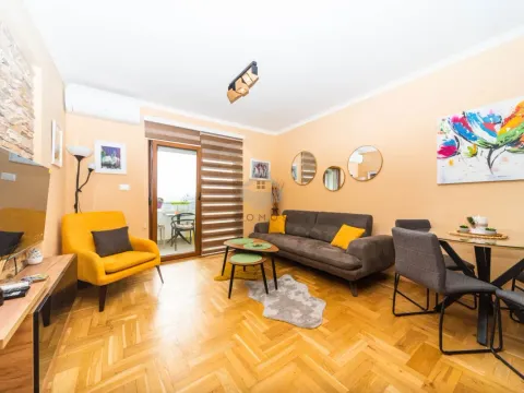 Rent, two bedroom apartment, 65m², City Kvart, Podgorica - image 1