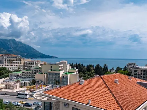 Sale, one bedroom apartment, 47m², Bečići, Budva - image 13