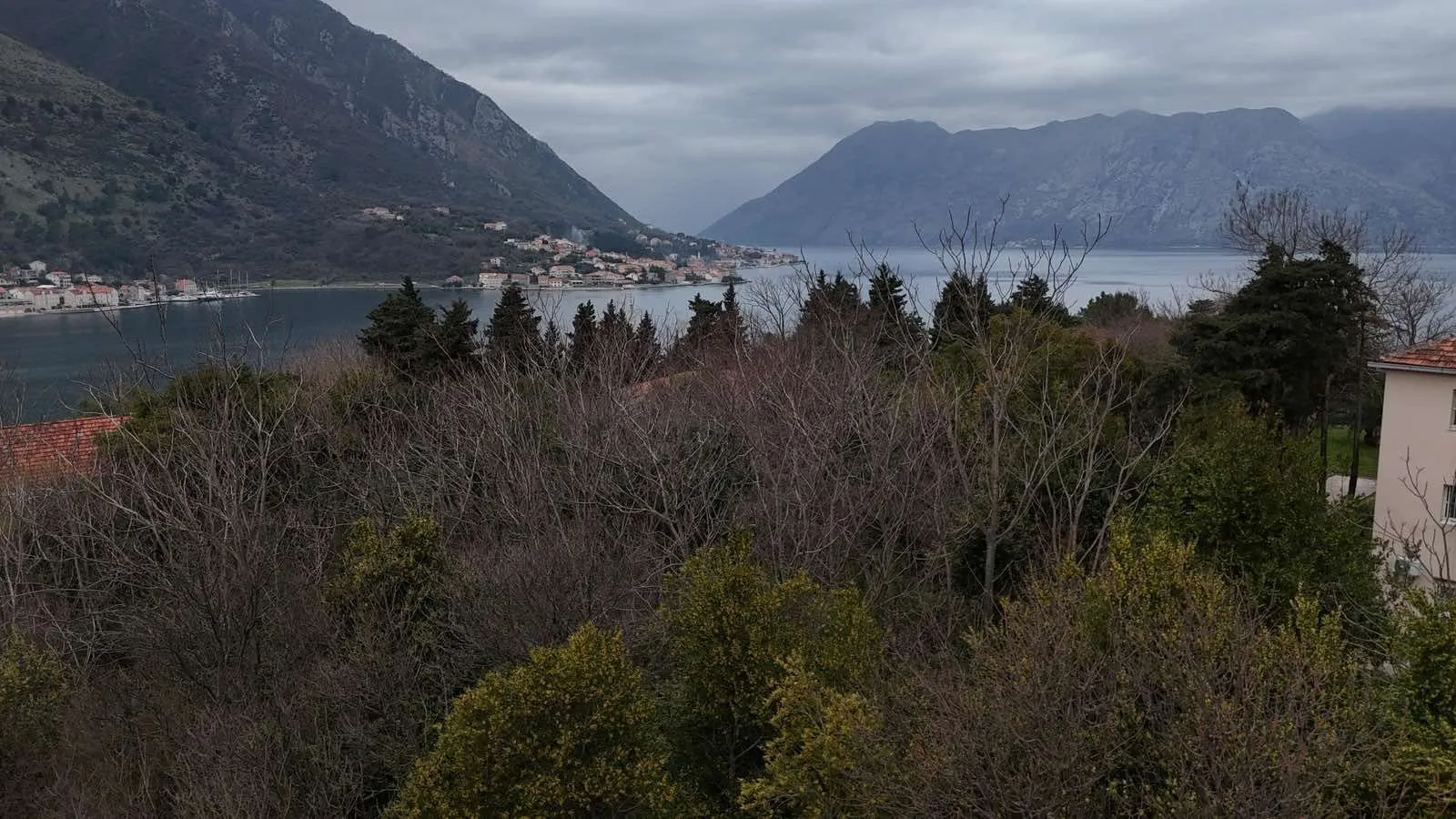 Prodaja, plac, 3500m², Dobrota, Kotor