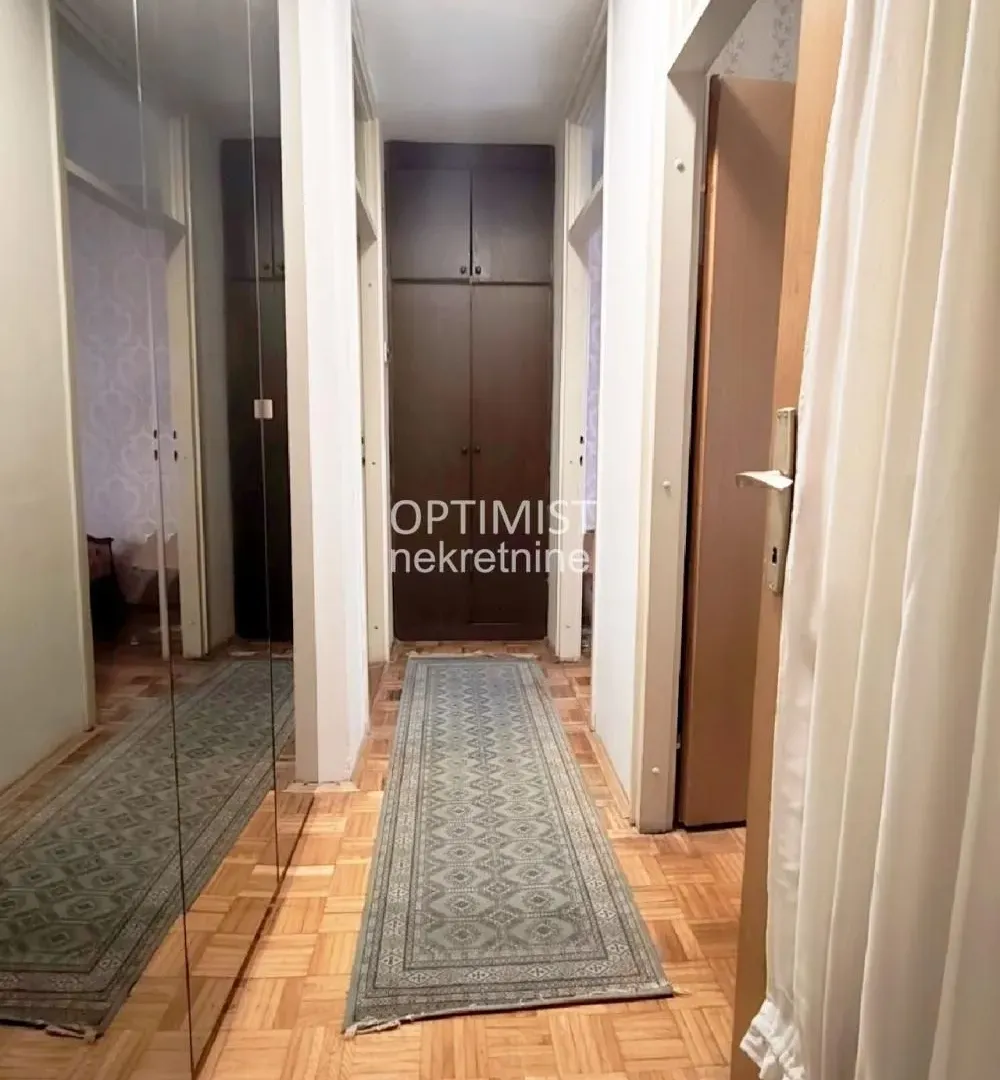 Sale, two bedroom apartment, 73m², Vračar Sve Podlokacije, Beograd