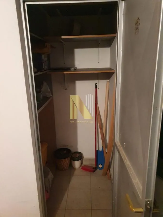 Izdavanje, dvosoban stan, 53m², Centar, Novi Sad