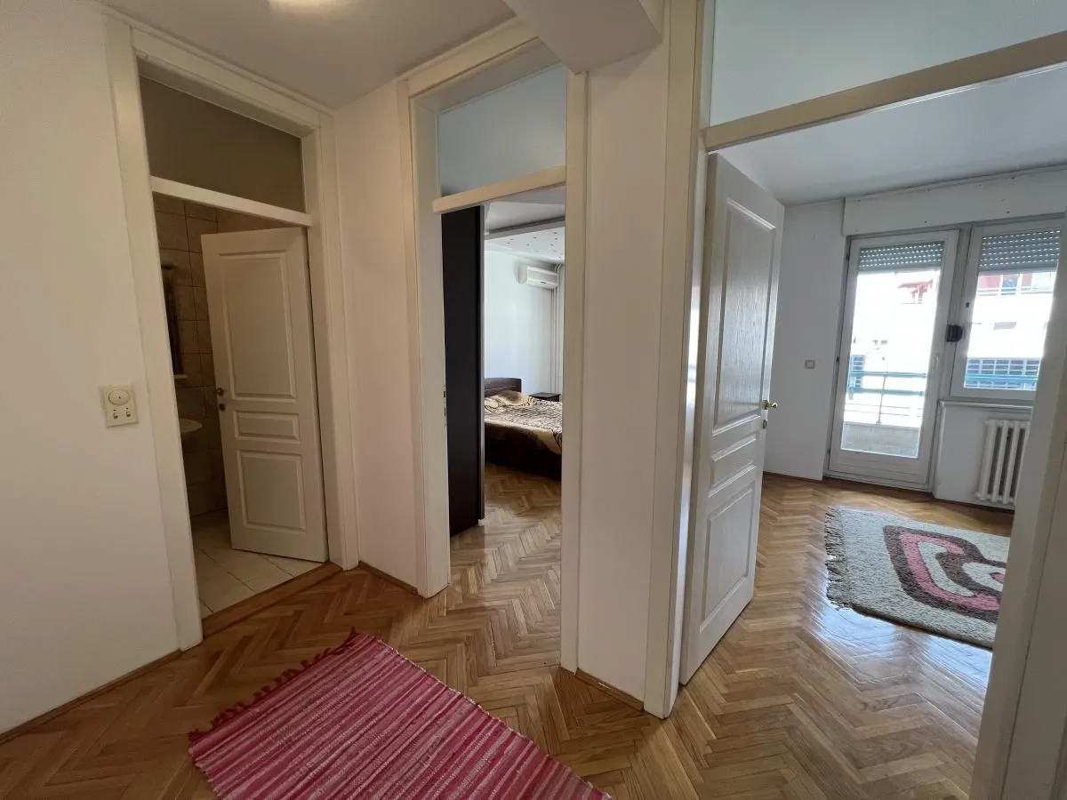 Prodaja, stan, 101m², Bulevar Oslobodjenja, Novi Sad Sve Podlokacije
