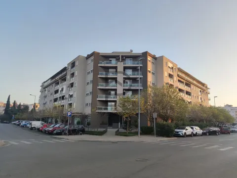 Izdavanje, stan, 80m², Blok 9, Podgorica - image 9