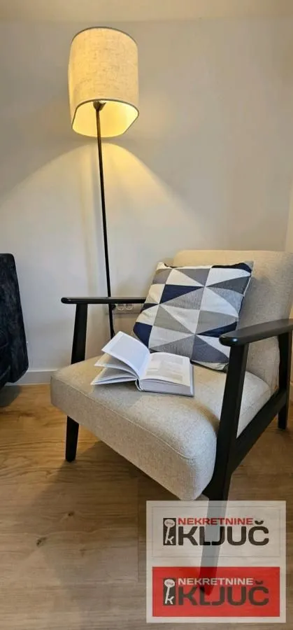 Izdavanje, jednosoban stan, 36m², Centar, Novi Sad