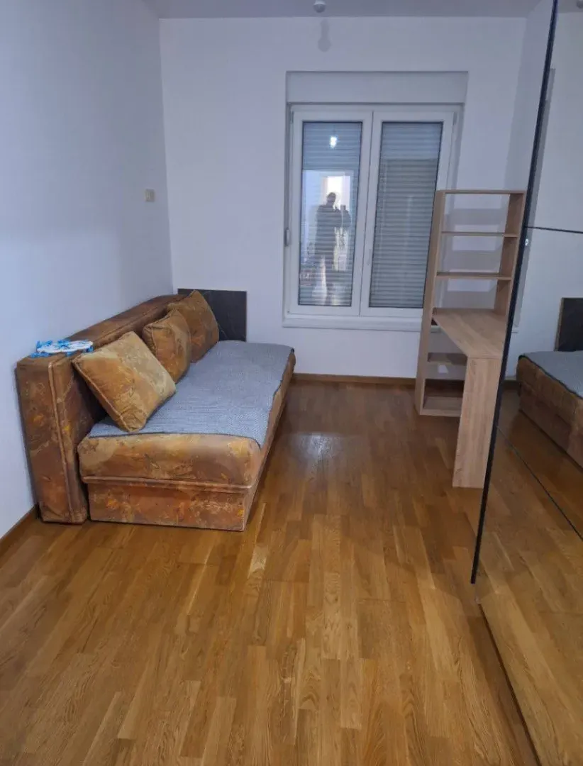 Izdavanje, trosoban stan, 86m², Zabjelo, Podgorica - Veel