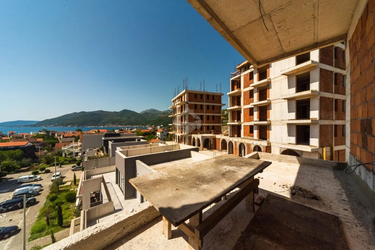 Sale, two bedroom apartment, 52m², Tivat, Crna Gora