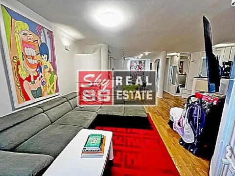Prodaja, trosoban stan, 87m², Centar Sve Podlokacije, Beograd - image 1