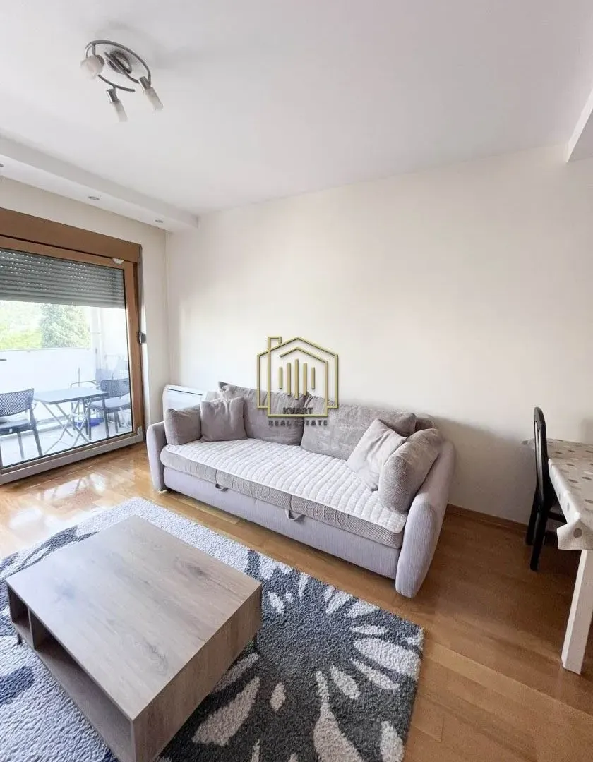 Izdavanje, jednosoban stan, 52m², Momišići, Podgorica