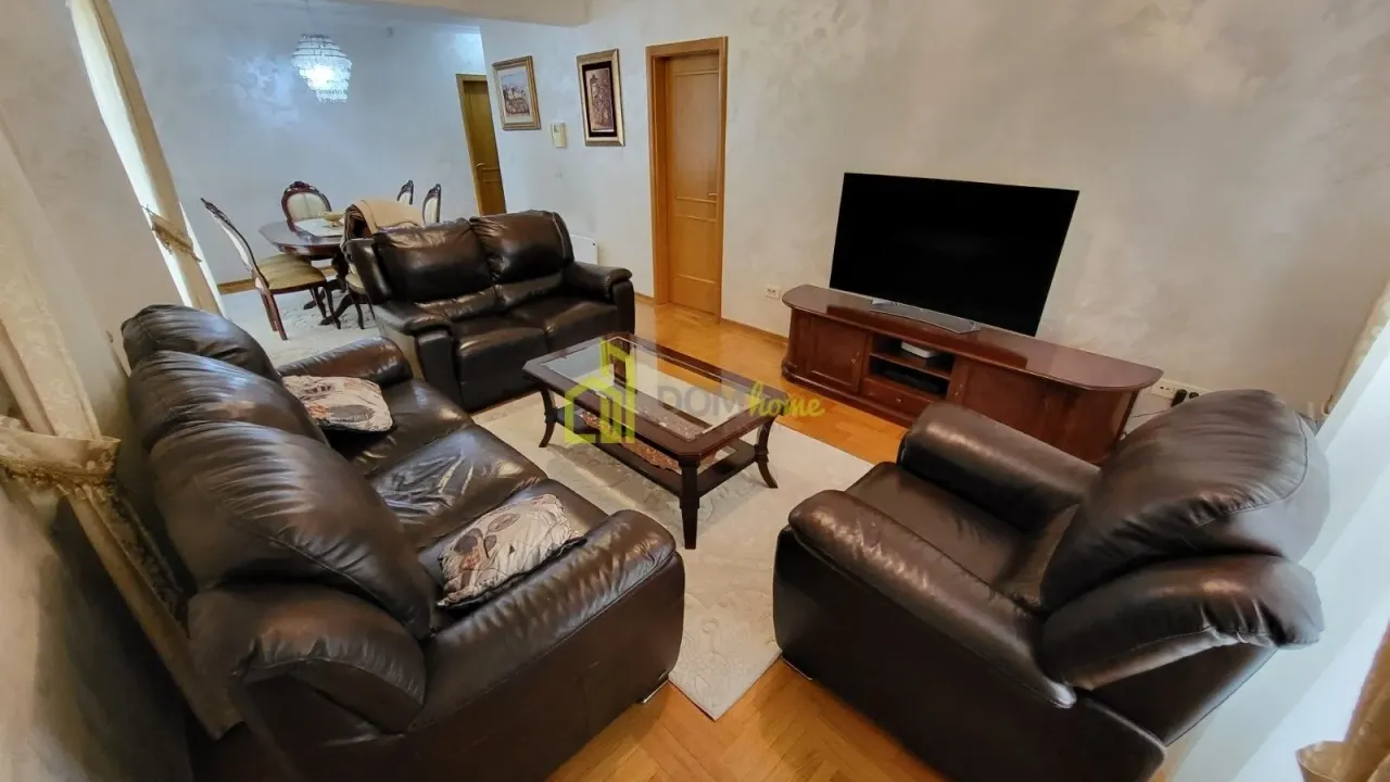 Izdavanje, dvosoban stan, 85m², Preko Morače, Podgorica