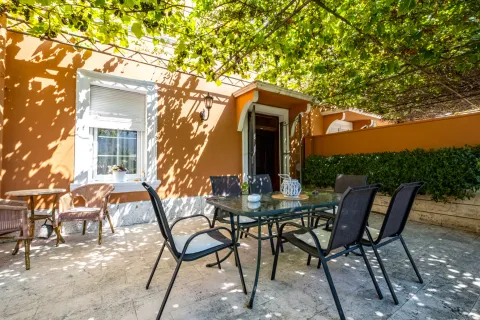 Sale, house, 112m², Risan, Kotor - image 18