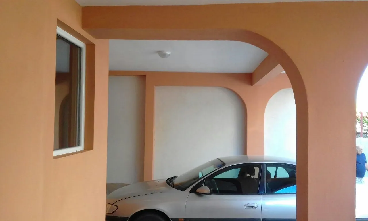 Sale, house, 200m², Šušanj, Bar