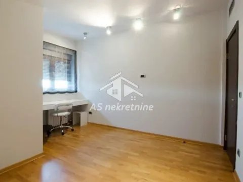 Izdavanje, stan, 160m², Crveni Krst, Beograd - image 17
