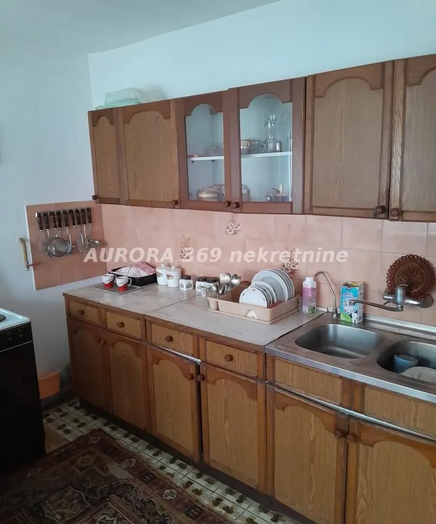 Prodaja, kuća, 166m², Sremska Kamenica, Petrovaradin