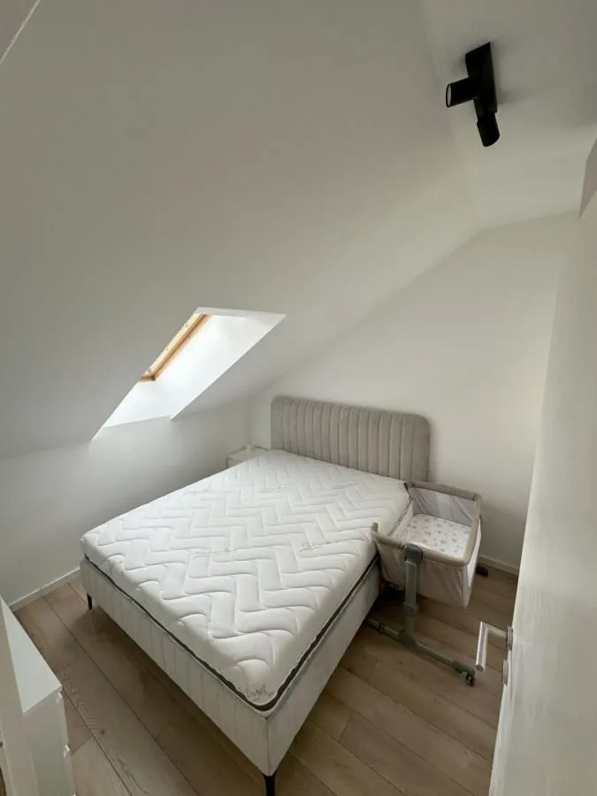Prodaja, dvosoban stan, 80m², Rotkvarija, Novi Sad Sve Podlokacije