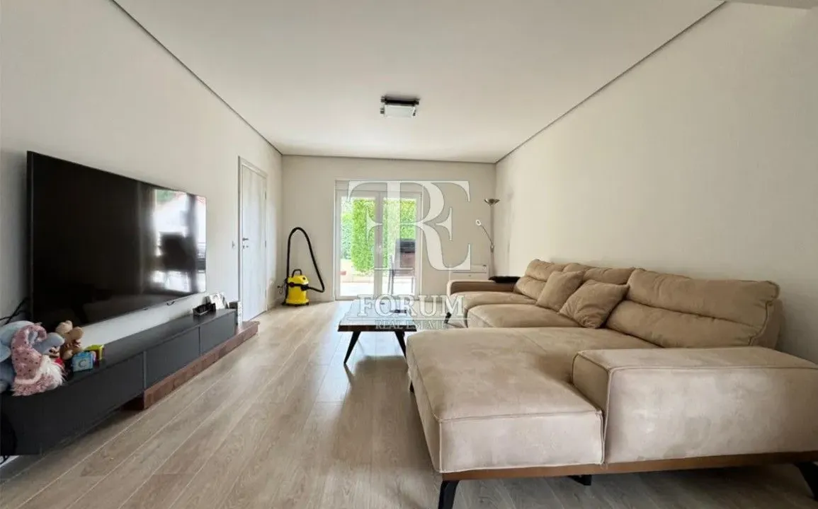 Izdavanje, dvosoban stan, 100m², Zagorič, Podgorica