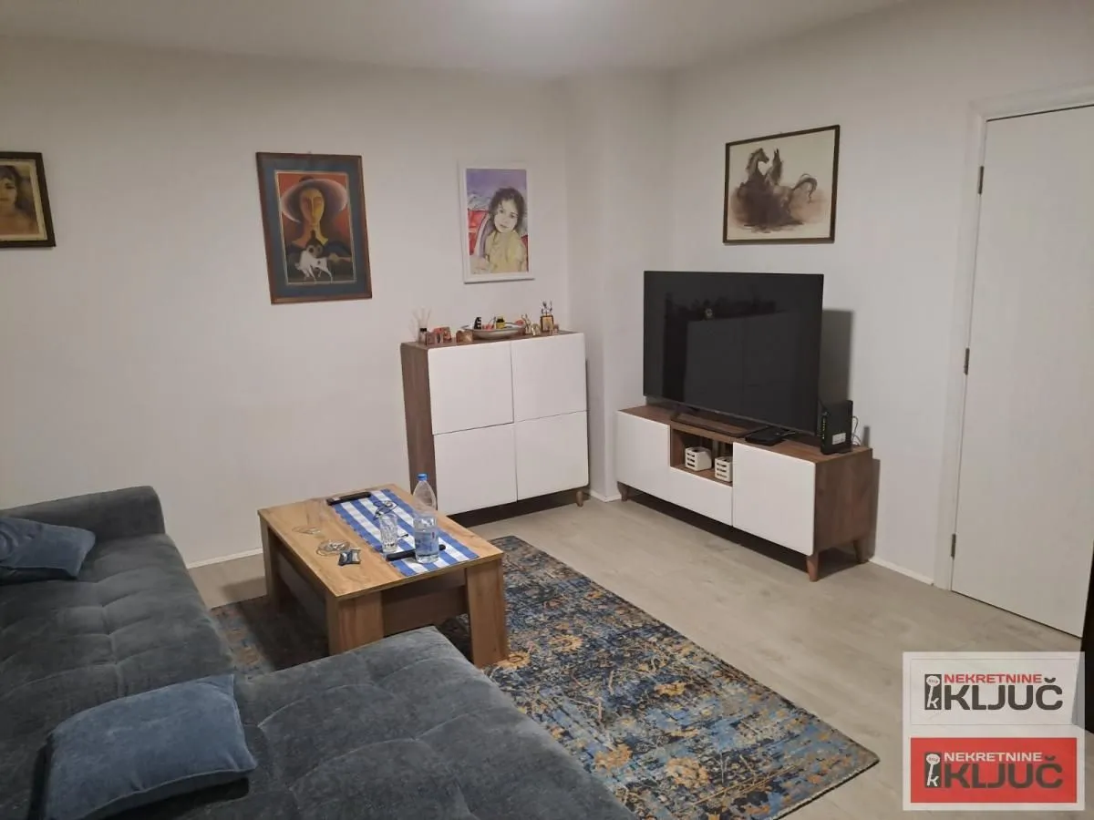 Prodaja, dvosoban stan, 55m², Novo naselje, Novi Sad