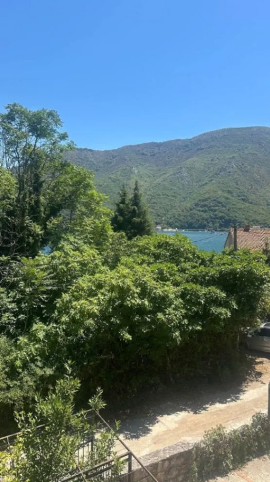Sale, house, 120m², Lipci, Kotor
