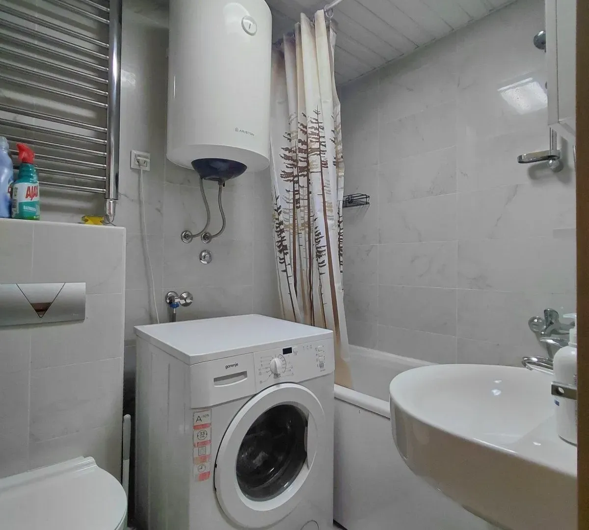 Izdavanje, trosoban stan, 95m², Preko Morače, Podgorica