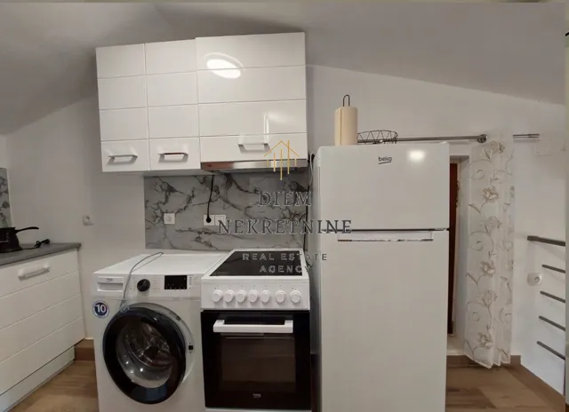 Rent, studio apartment, 35m², Kavač, Kotor