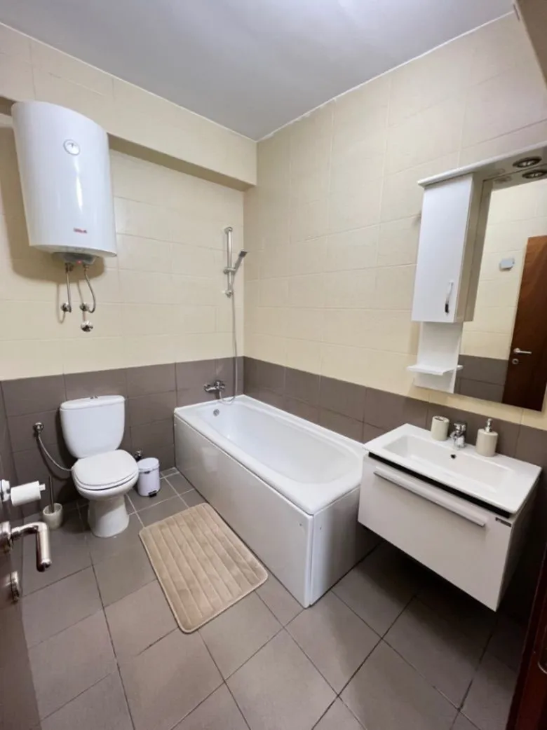 Izdavanje, dvosoban stan, 71m², Stari Aerodrom, Podgorica