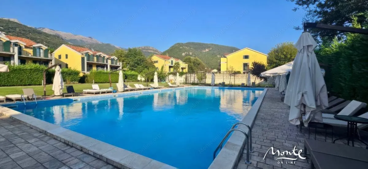 Prodaja, kuća, 160m², Lastva Grbaljska, Kotor