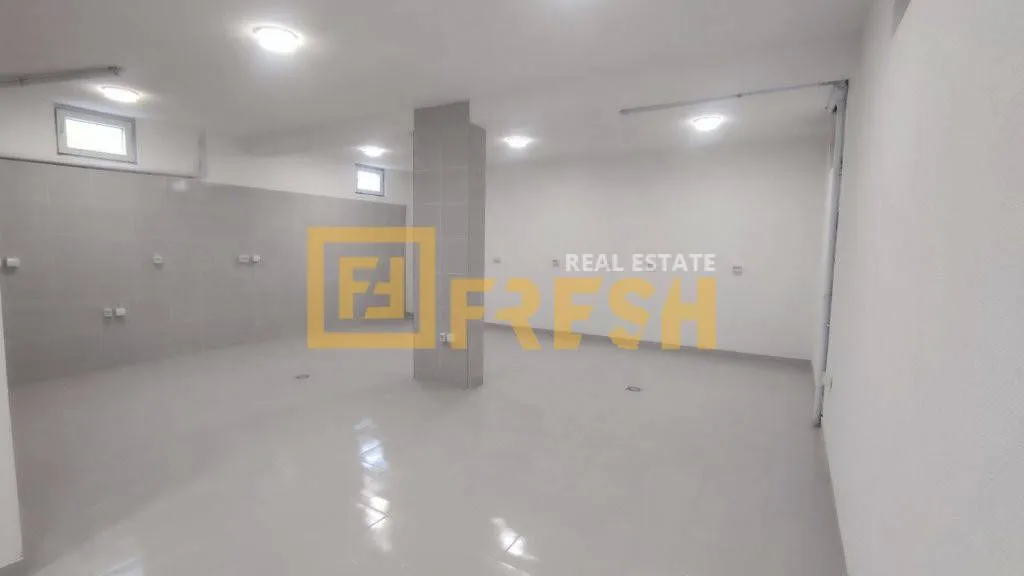 Rent, office space, 144m², Tološi, Podgorica