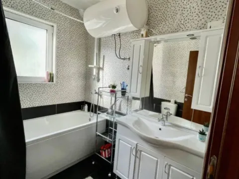 Rent, parking/garage, 120m², Bečići, Budva - image 8