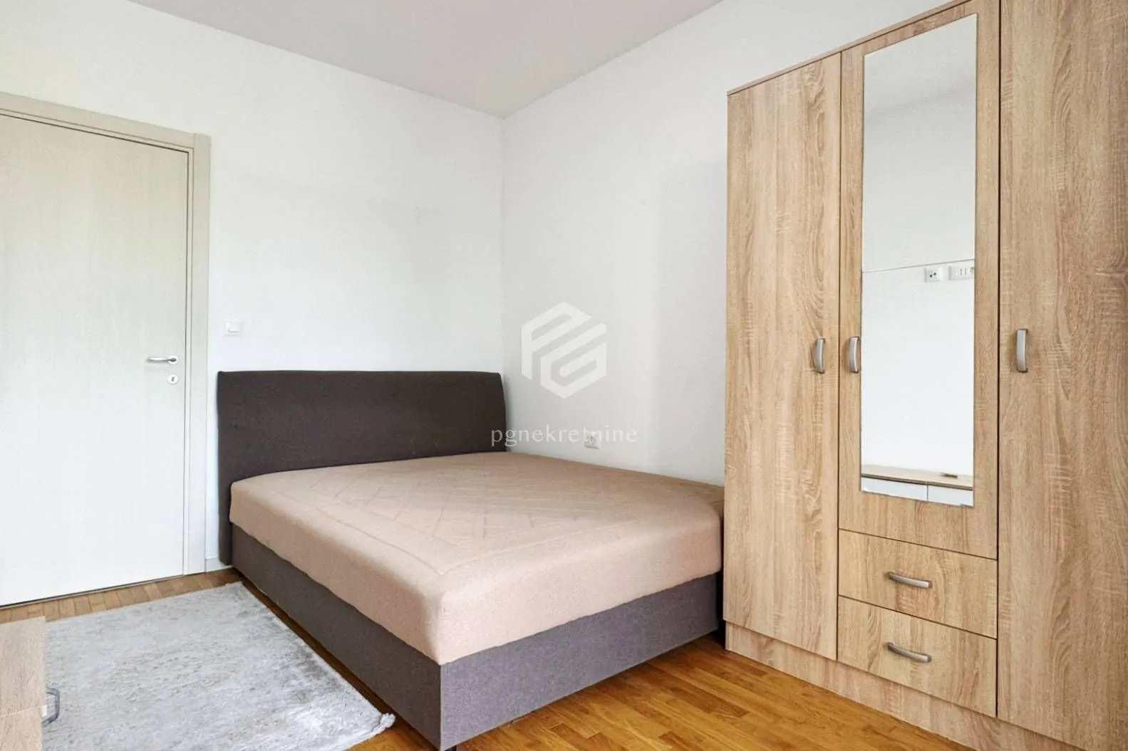 Rent, one bedroom apartment, 47m², Stari Aerodrom, Podgorica