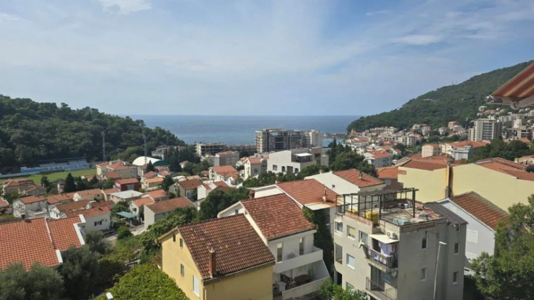 Sale, two bedroom apartment, 74m², Petrovac, Budva