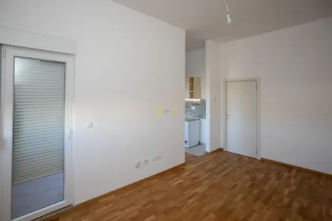 Izdavanje, jednosoban stan, 53m², Zelenika, Podgorica - image 4