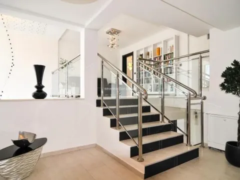 Sale, house, 390m², Mrčevac, Tivat - image 20