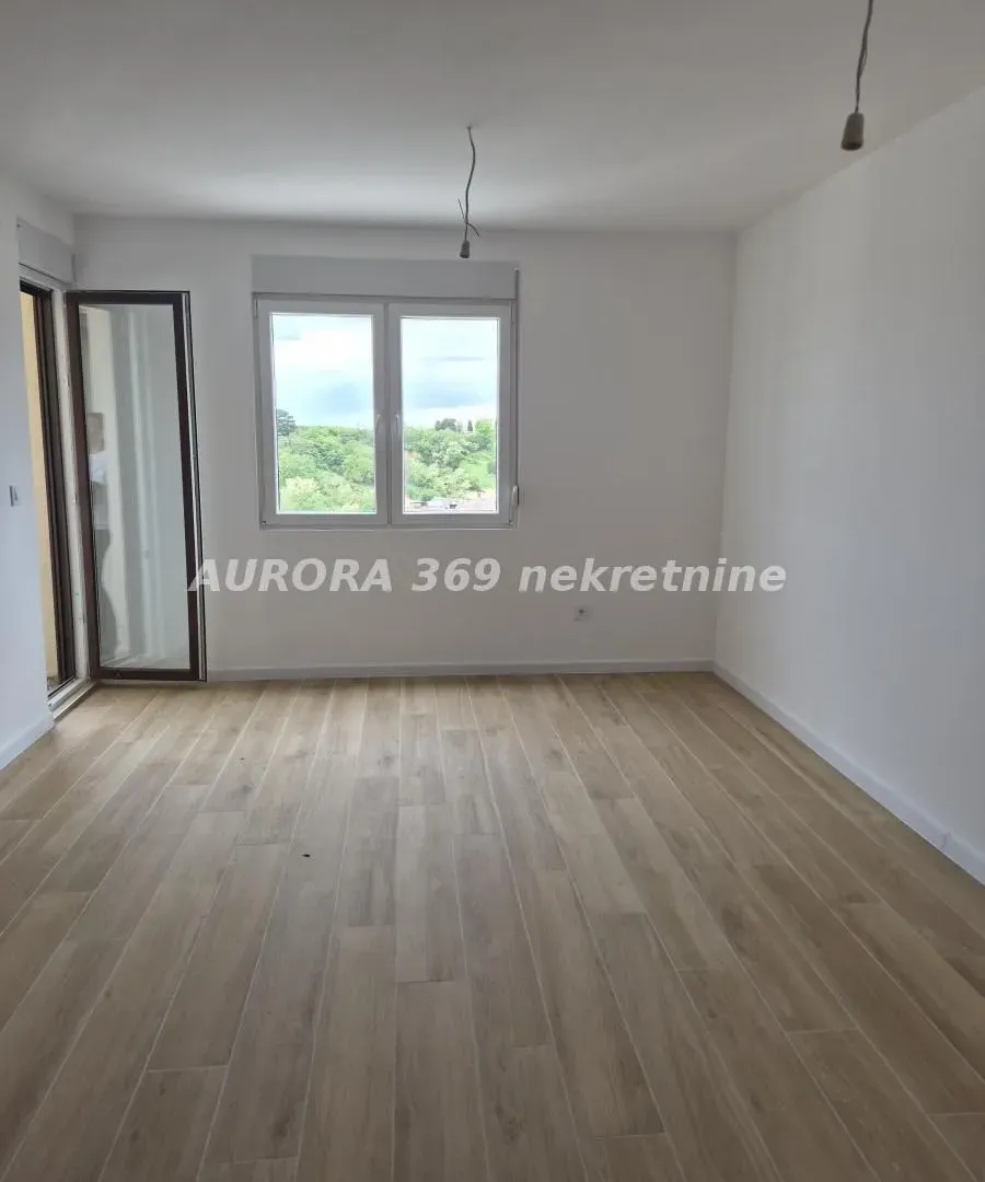 Prodaja, dvosoban stan, 62m², Irig, Srbija