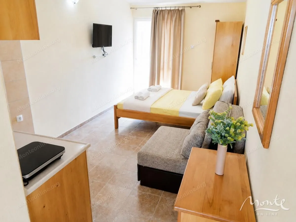Sale, house, 250m², Dobra Voda, Bar