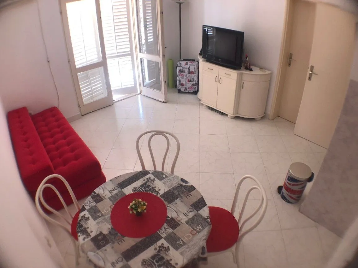 Rent, one bedroom apartment, 37m², Adok, Budva