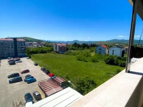 Izdavanje, dvosoban stan, 60m², City Kvart, Podgorica - image 11