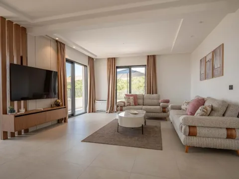 Prodaja, kuća, 318m², Reževići, Budva - image 19